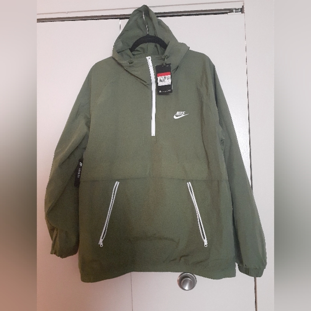 Nike windbreaker